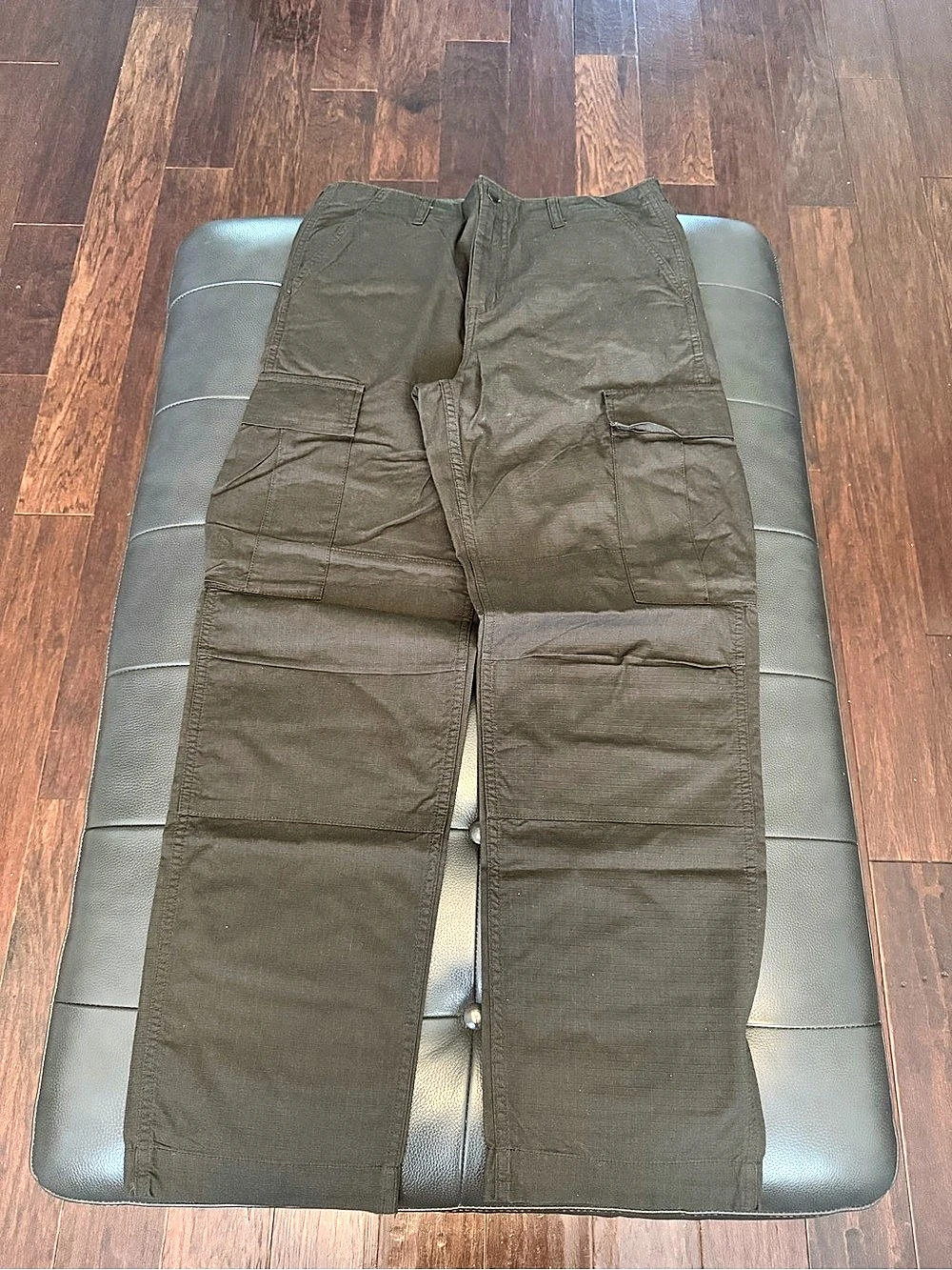 Carhartt Regular Cargo Pant Cargo Pants Waist 32 Inseam 32 Like New